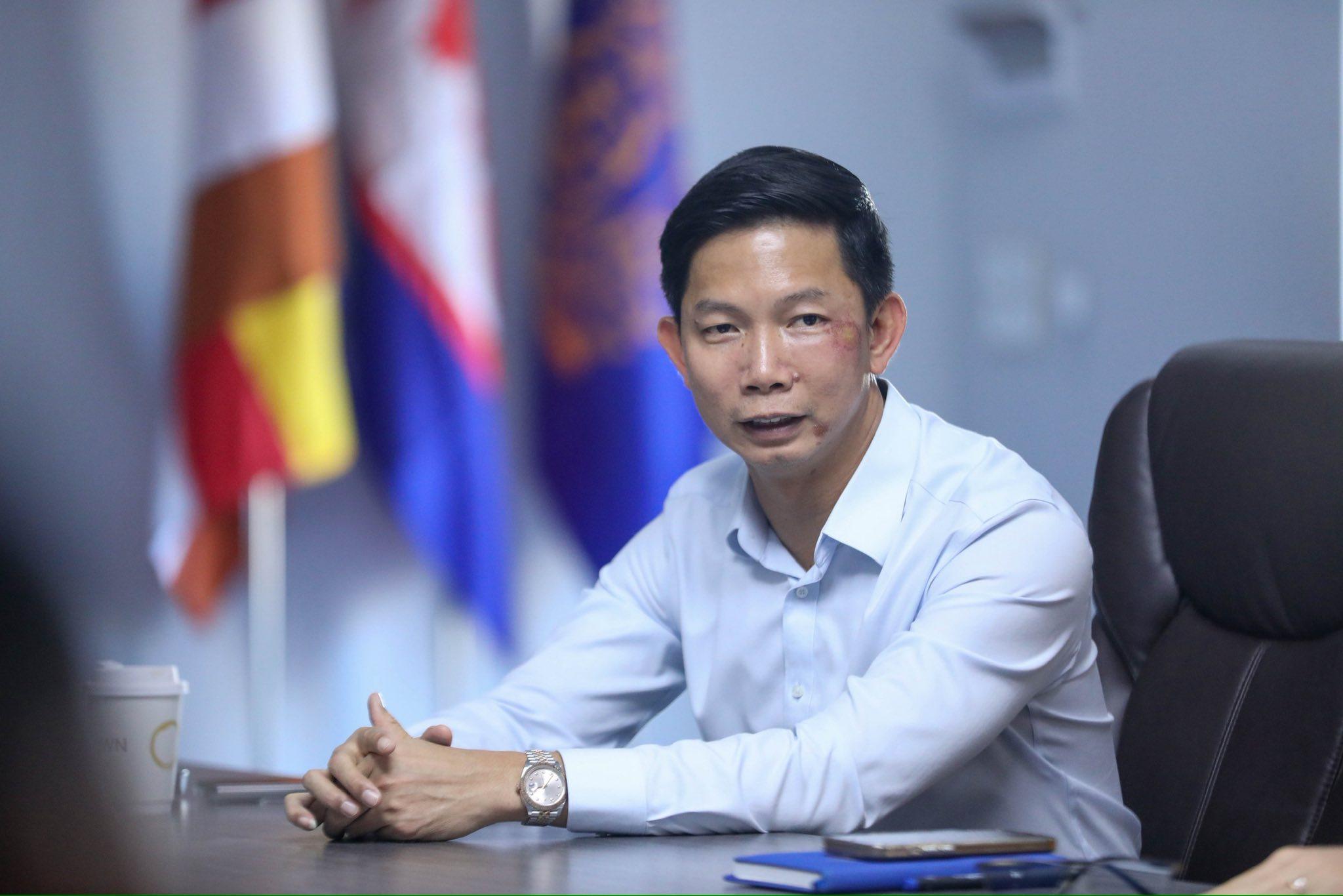 អេ អាំ ម៉ារីន នៅតែជាម្ចាស់ខ្សែក្រវាត់ ក្រោយការត្រួតពិនិត្យវីដេអូឡើងវិញ