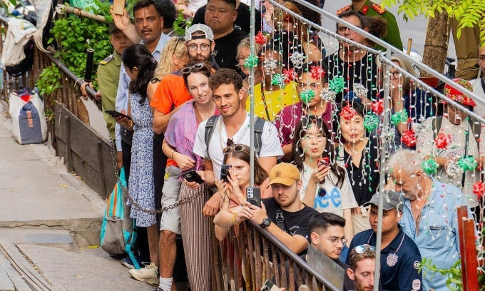 វៀតណាមទទួលទេសចរអន្តរជាតិជិត ២០ លាននាក់ បំបែកកំណត់ត្រាថ្មីខ្ពស់បំផុត