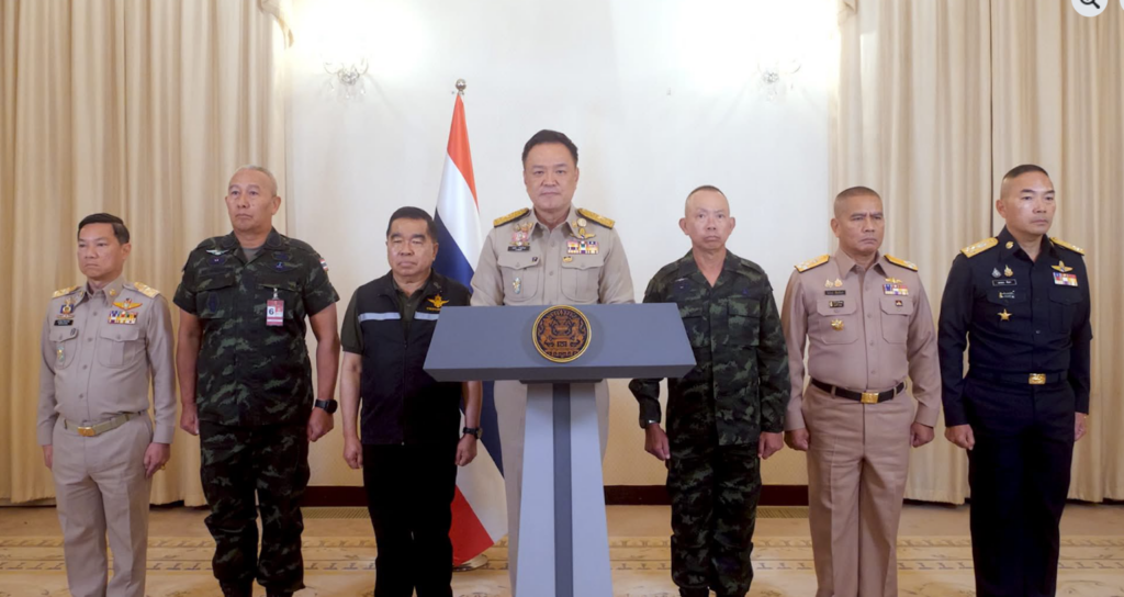 យោធាថៃប្រើយន្តហោះ F-16 វាយប្រហារតំបន់ស៊ីវិល និងប្រាសាទបុរាណរបស់កម្ពុជា