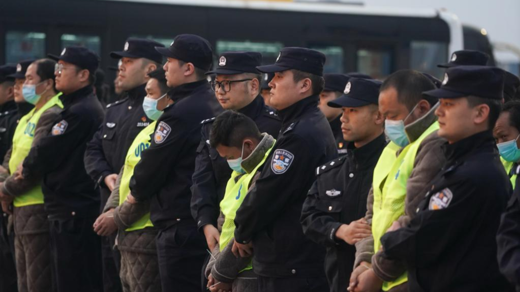 ចិនបញ្ជូនពលរដ្ឋជាង ១,១៧៨ នាក់ពាក់ព័ន្ធក្រុមឆបោកនៅមីយ៉ាន់ម៉ាត្រឡប់ទៅស្រុកកំណើត