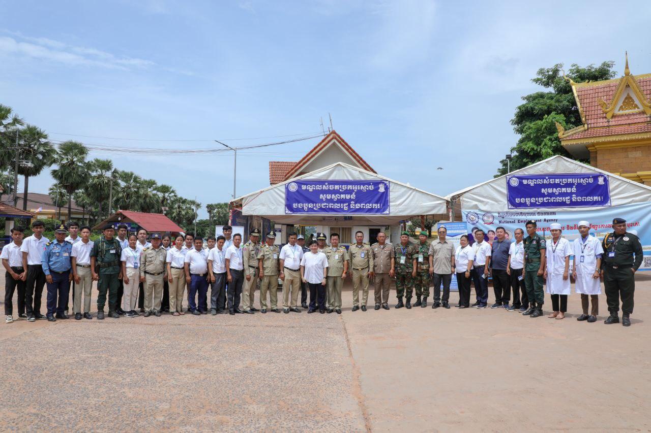 ក្រសួងការងារបញ្ជាក់៖ គ្មានការបញ្ជូនពលករខ្មែរទៅថៃ ចាប់តាំងពីផ្ទុះសង្គ្រាម ខណៈក្នុងស្រុកមានតម្រូវការពលកម្មខ្ពស់