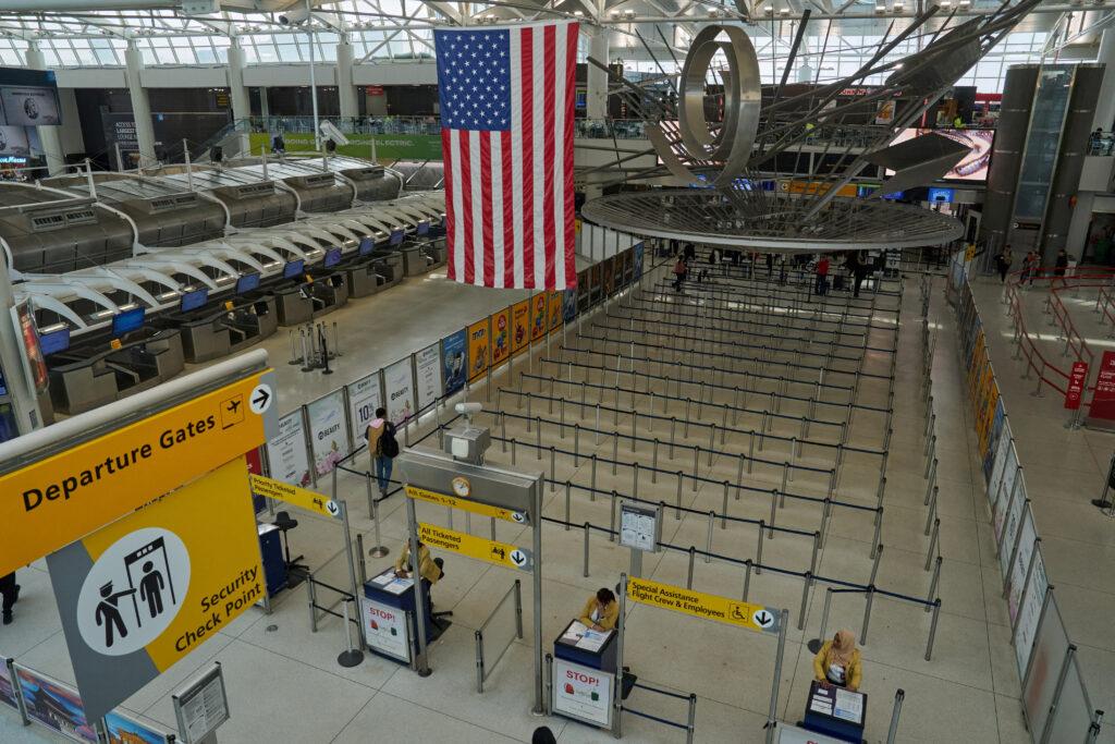 សហរដ្ឋអាមេរិកព្រមានពលរដ្ឋរបស់ខ្លួនទូទាំងពិភពលោក ប្រុងប្រយ័ត្នការវាយប្រហារពីក្រុមគាំទ្រអ៊ីរ៉ង់