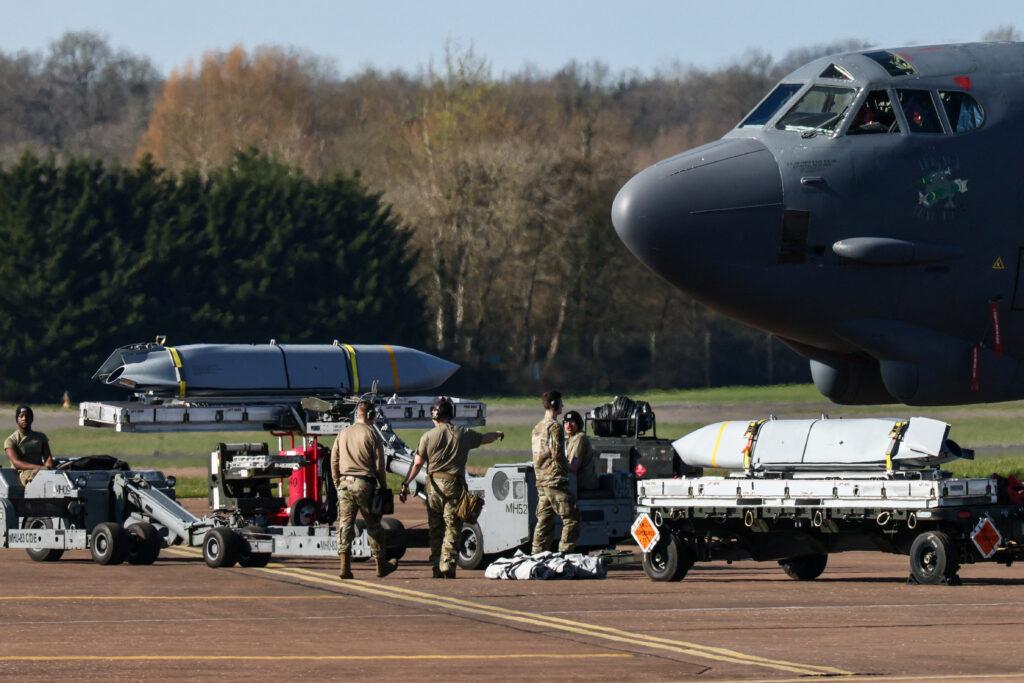 អ៊ីរ៉ង់គំរាមអង់គ្លេសឲ្យប្រយ័ត្ន បើហ៊ានផ្តល់មូលដ្ឋានទ័ពឲ្យអាមេរិកប្រើ