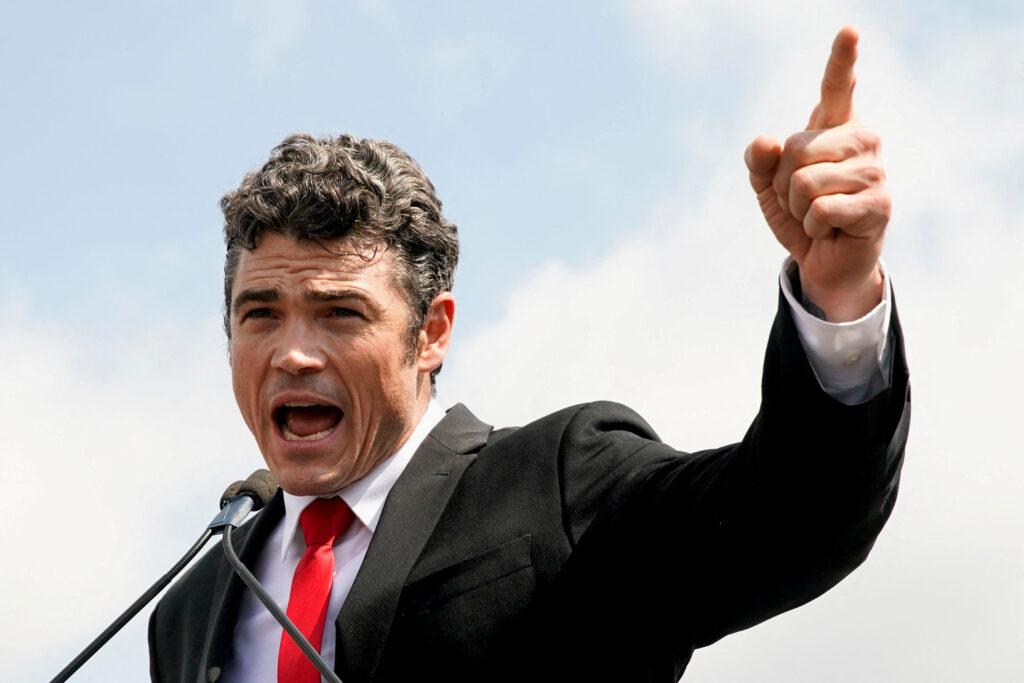 មន្ត្រីសុវត្ថិភាពជាតិអាមេរិកលាលែងតំណែង ជំទាស់សង្គ្រាមនឹងអ៊ីរ៉ង់