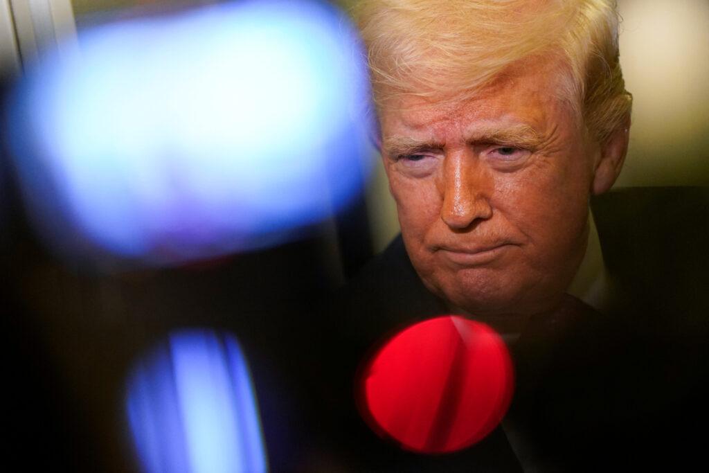 ត្រាំ​បញ្ជាក់ច្បាស់៖ «ខ្ញុំចង់បានប្រេងអ៊ីរ៉ង់ ហើយខ្ញុំនឹងយកវា!» ខណៈកងទ័ពអាមេរិក-អ៊ីស្រាអែលរៀបចំវាយលុកកោះ Kharg