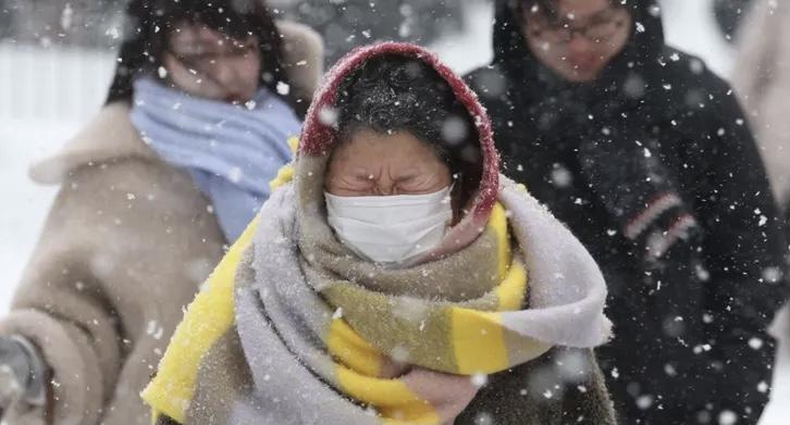 ព្រិលខ្លាំងគ្របដណ្ដប់ជប៉ុន មនុស្សចាស់ជាង៦៨នាក់ស្លាប់ ក្នុងរដូវរងាដ៏គ្រោះថ្នាក់