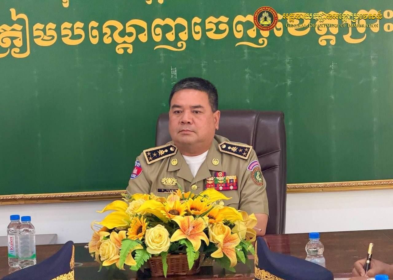 កម្ពុជាបណ្តេញជនជាតិចិន ១៦៤នាក់ ពាក់ព័ន្ធករណីឆបោកតាមអនឡាញ