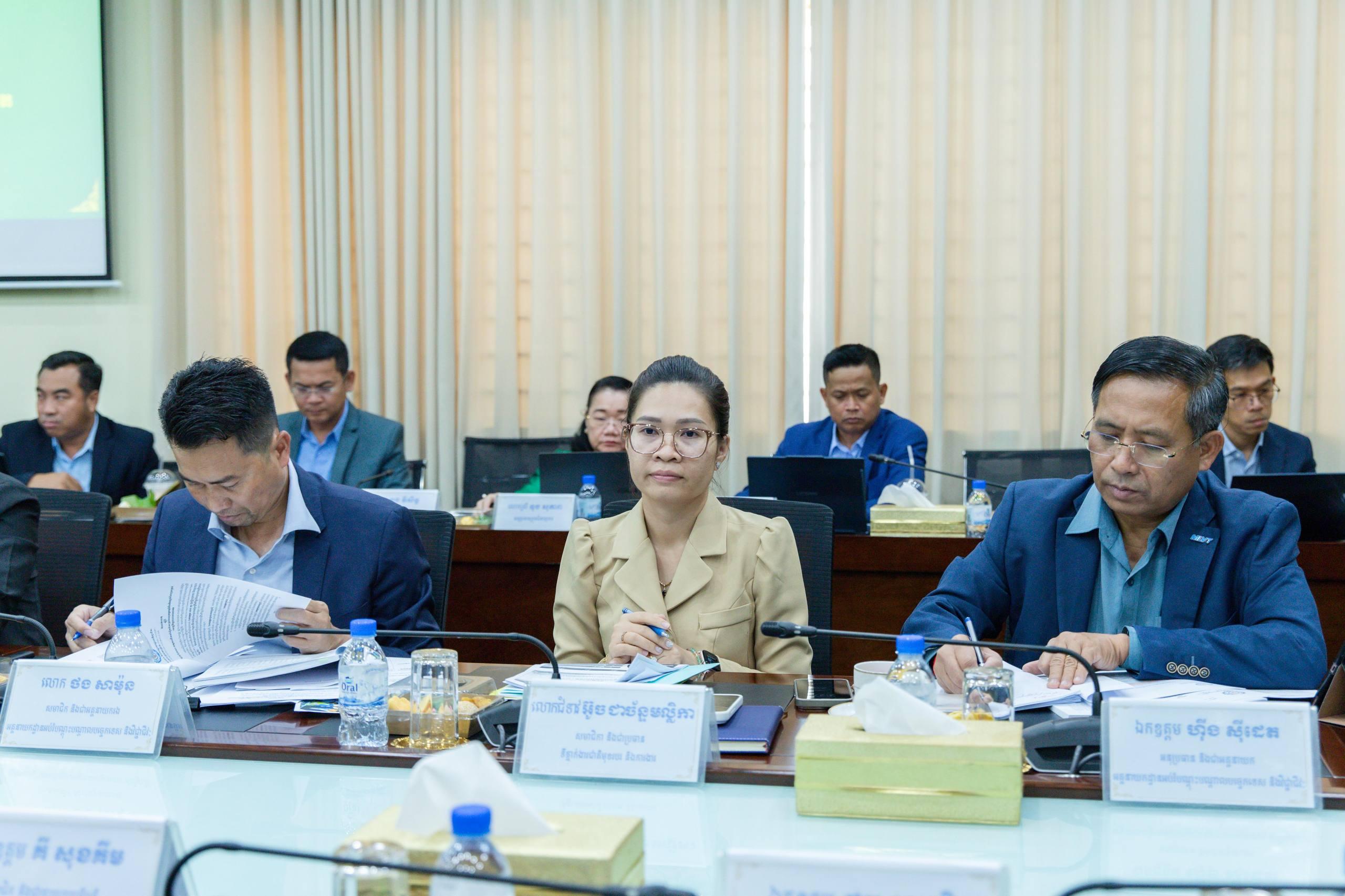 រដ្ឋមន្ត្រី ហេង សួរ ដឹកនាំប្រជុំពិនិត្យវឌ្ឍនភាពគម្រោងបណ្តុះបណ្តាលជំនាញជាង៣ម៉ឺននាក់សម្រាប់សេដ្ឋកិច្ចអនាគត