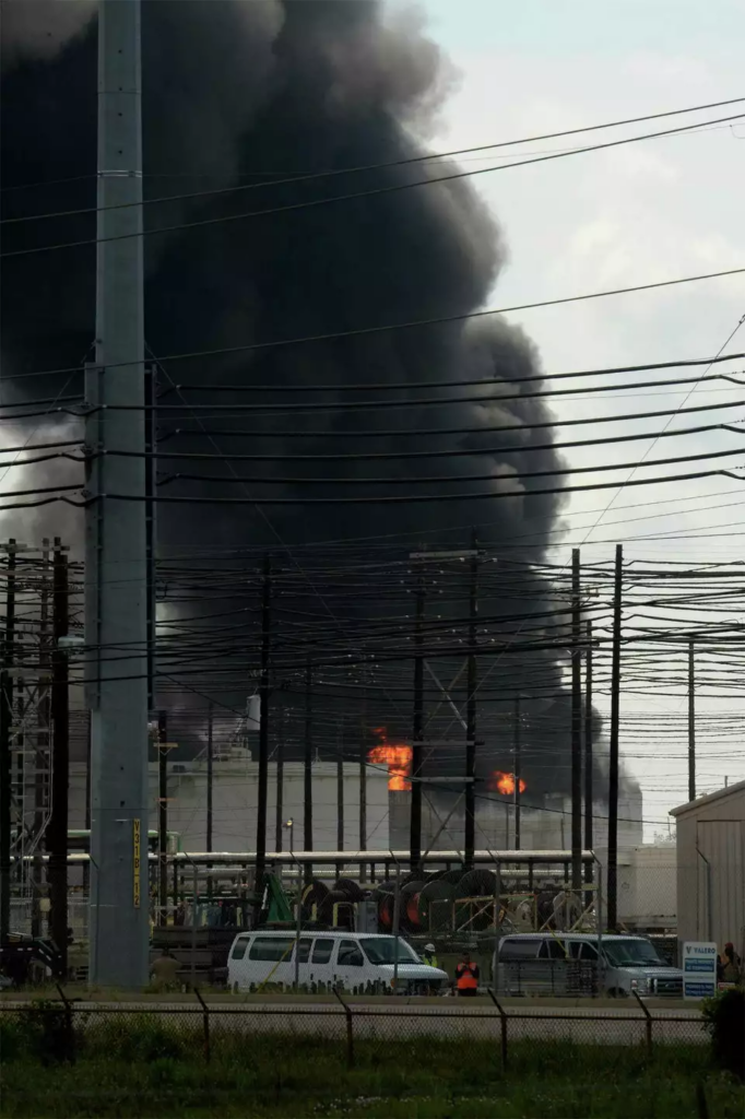 ផ្ទុះរោងចក្រប្រេងនៅតិចសាស់៖ បច្ចេកទេសបរាជ័យ ឬការវាយបកសងសឹកពីអ៊ីរ៉ង់?