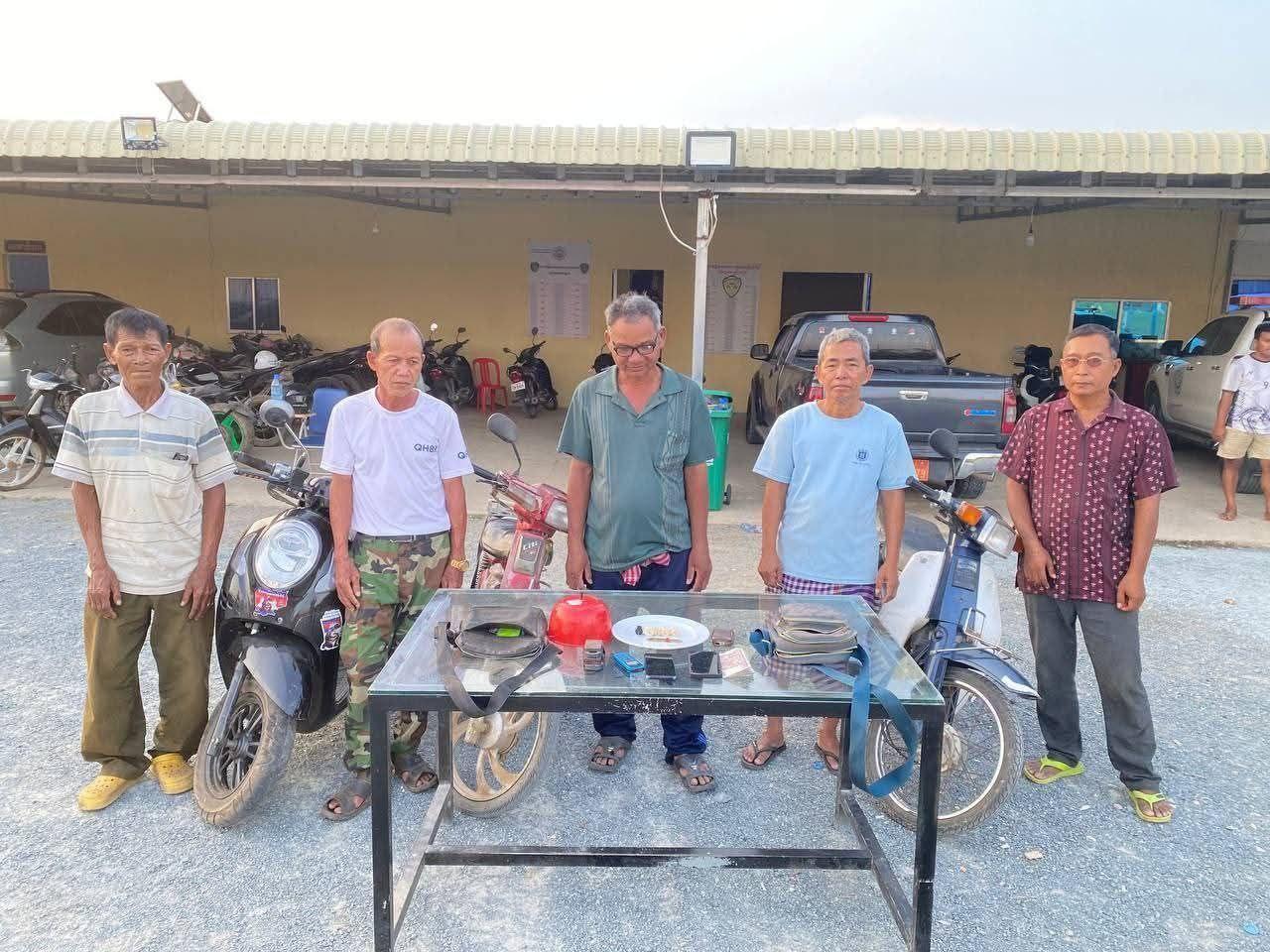 សមត្ថកិច្ចចាប់ខ្លួនអ្នកលេងអាប៉ោង ៥នាក់នៅស្រុកសាមគ្គីមុនីជ័យ