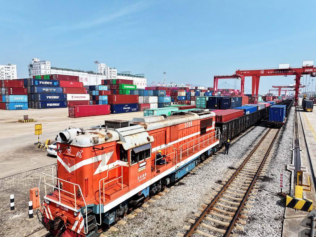 រទេះភ្លើងចិន-អឺរ៉ុប បង្កើនសកម្មភាពដឹកជញ្ជូន ៣២% ក្នុងឆ្នាំនេះ និងទទួលការទទួលស្គាល់ពីអន្តរជាតិ