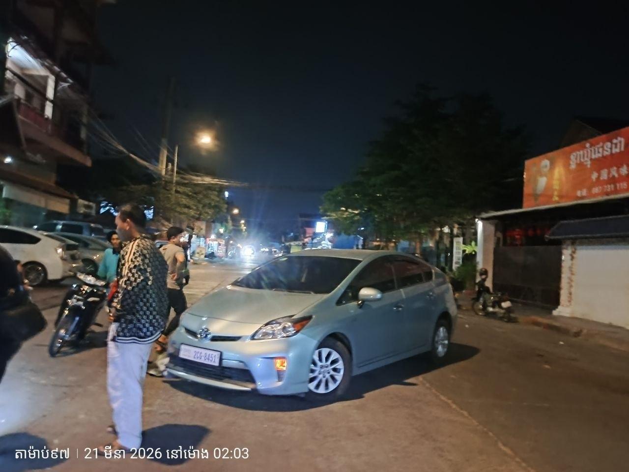 រថយន្តព្រូសបុករថយន្តដឹកទឹកកកយប់ជ្រៅ ទារសំណង១៥០០ដុល្លារ តែបានត្រឹម៥០ដុល្លារតែប៉ុណ្ណោះ