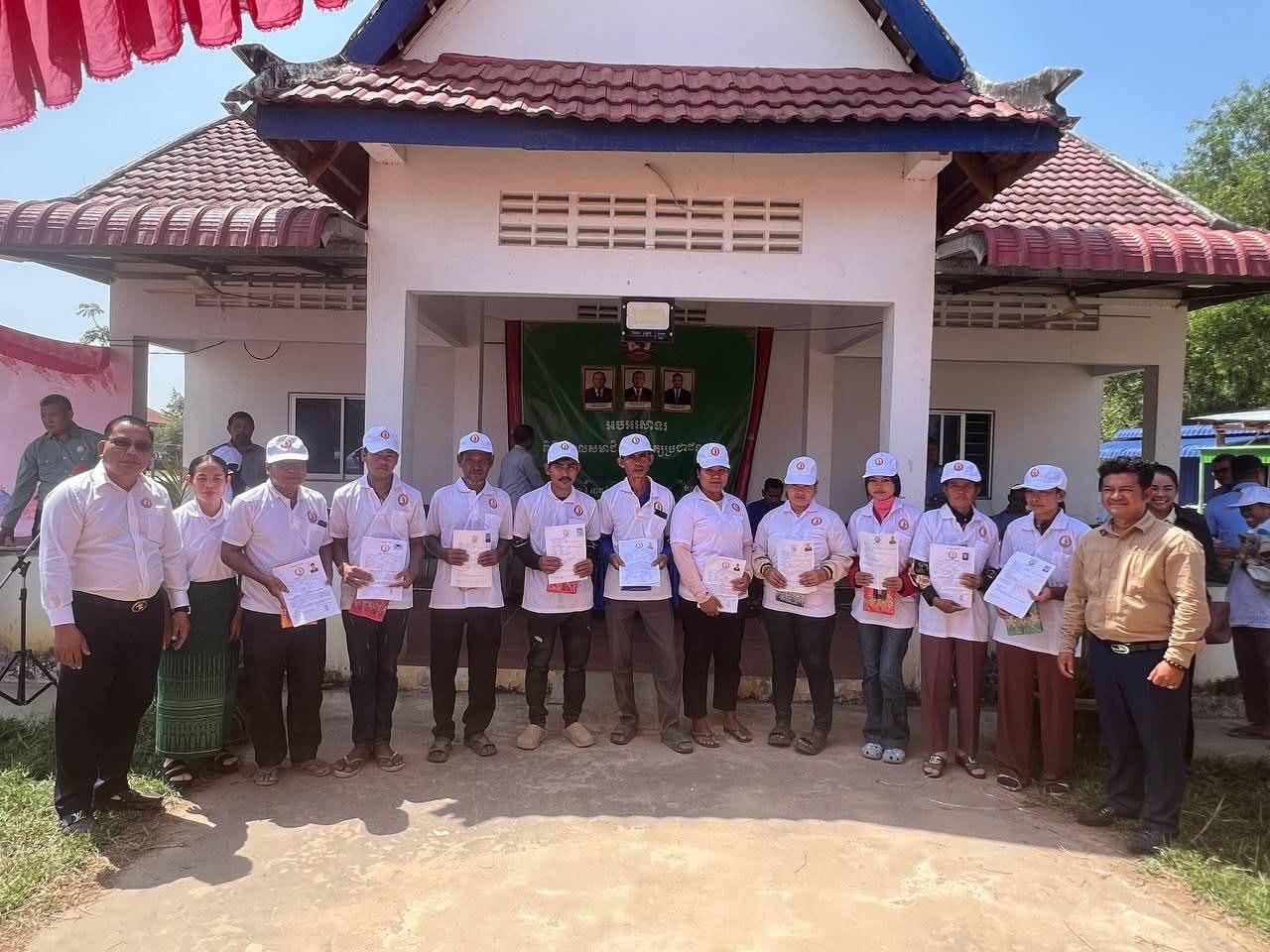 អតីតសកម្មជនបក្សប្រឆាំង១៣៨នាក់នៅខេត្តស្វាយរៀង ប្រកាសចូលរួមជាមួយគណបក្សប្រជាជនកម្ពុជា