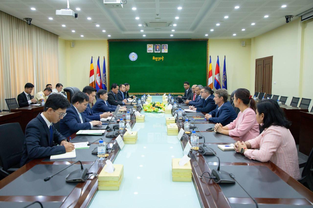 ក្រសួងការងារ និង UNDP រួមគ្នាពង្រឹងប្រព័ន្ធសន្តិសុខសង្គម ដើម្បីការពារប្រាក់សន្សំកម្មករនិយោជិត