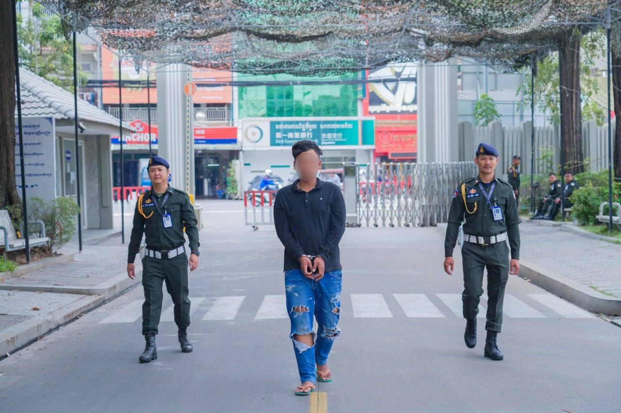 ក្មេងទំនើង៣នាក់ត្រូវចាប់ខ្លួនពាក់ព័ន្ធករណីហិង្សា២ករណីនៅរាជធានីភ្នំពេញ