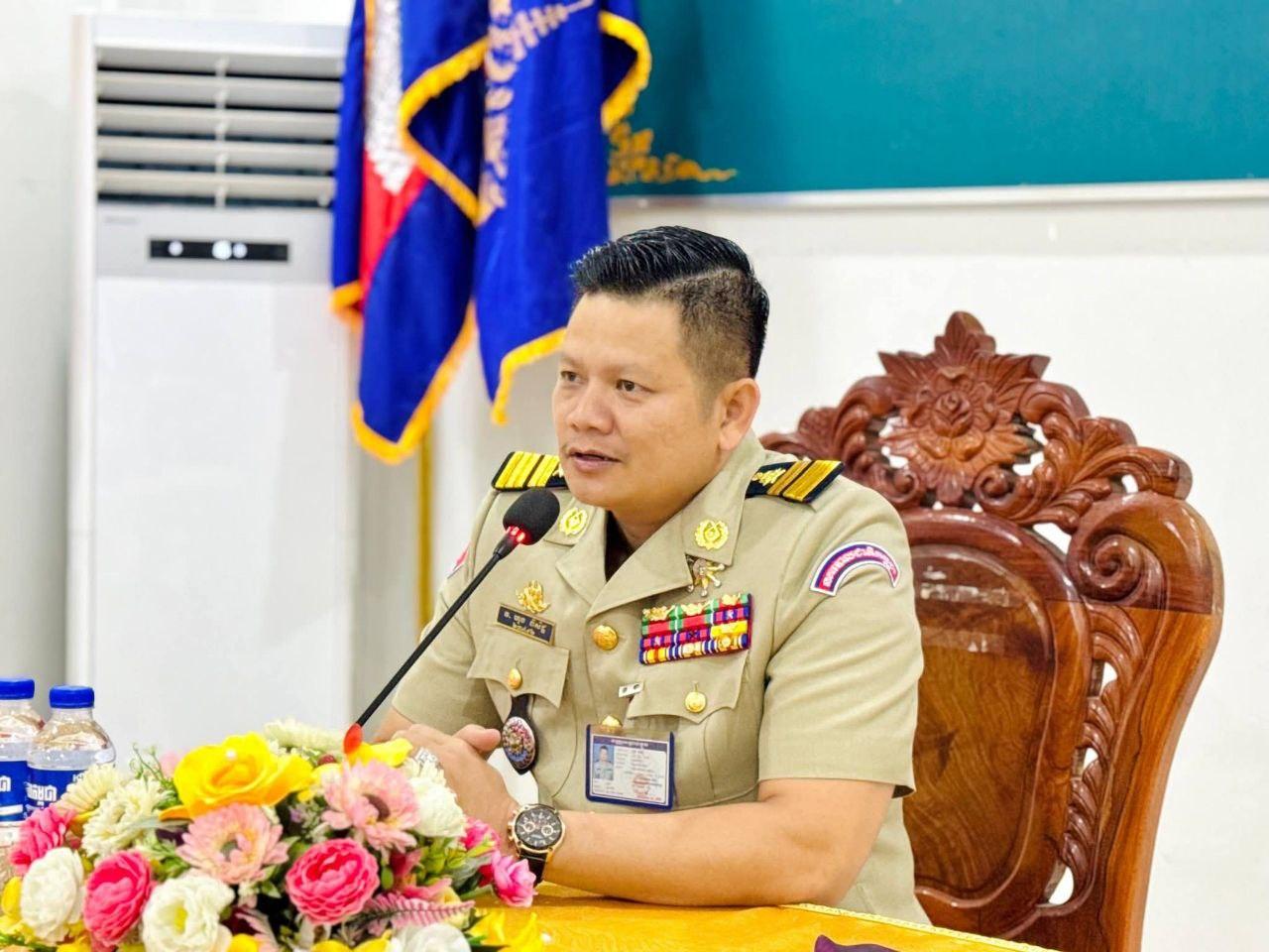 ប្រាក់ឧបត្ថម្ភ ១ លានរៀល ជូនកម្លាំងនគរបាលនារី ក្នុងឱកាសទិវាអន្តរជាតិនារី