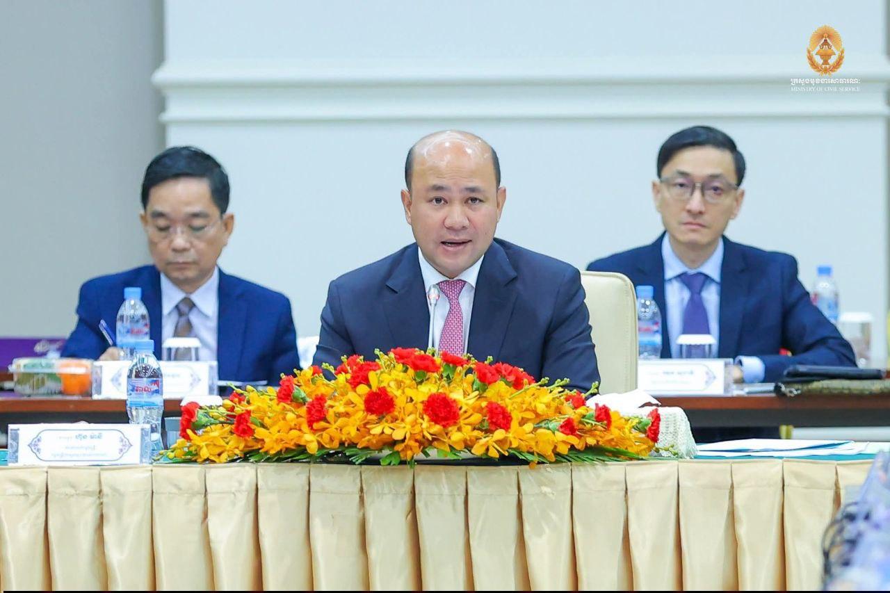 ក្រសួងមុខងារសាធារណៈ បង្ហាញវឌ្ឍនភាពកែទម្រង់រដ្ឋបាល ទទួលបានមតិពីឧត្តមប្រឹក្សាពិគ្រោះ