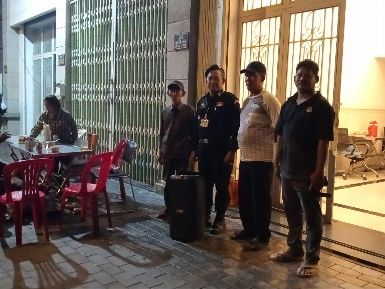 អាជ្ញាធរចុះហាមឃាត់ការចាក់ធុងបាស់សំលេងខ្លាំងបង្កការរំខានដល់អ្នកជិតខាងនៅជ្រោយចង្វារ