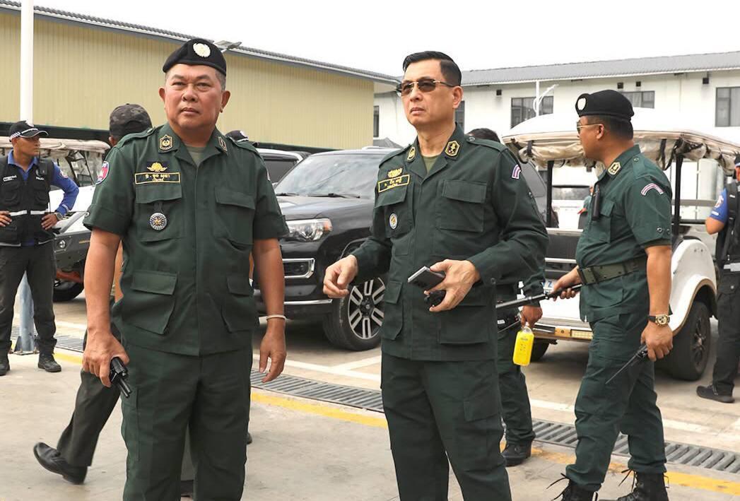 ចាប់ខ្លួនជនបរទេសជាង ៨០០នាក់ ពាក់ព័ន្ធករណីឆបោកតាមប្រព័ន្ធបច្ចេកវិទ្យា និងលោមលួងស្នេហាឱ្យវិនិយោគ