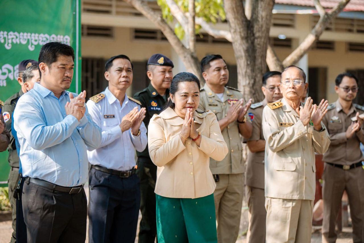 ស្វាយរៀងប្រារព្ធទិវាទីក្រុងស្អាតលើកទី១៣ ក្រោមប្រធានបទ”សាមគ្គីដើម្បីទីក្រុងស្អាត”
