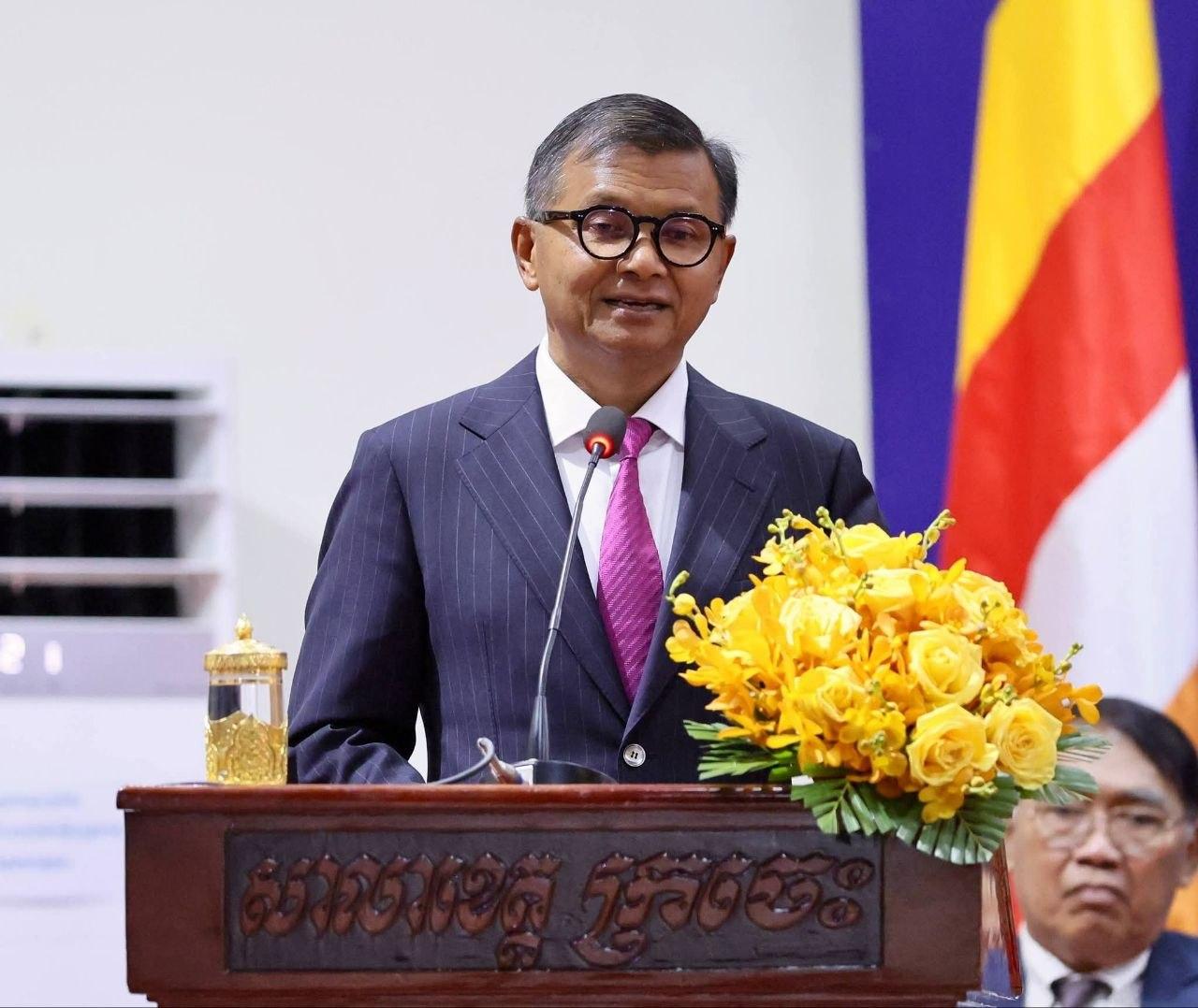 ឧបនាយករដ្ឋមន្ត្រី ហង់ជួន ណារ៉ុន អធិបតីពិធីប្រកាសតំណែងប្រធានមន្ទីរអប់រំខេត្តក្រចេះ