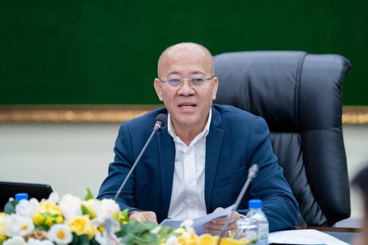 ក្រសួងការងារជួបសហជីព ១៥២ នាក់ ពិភាក្សាដោះស្រាយបញ្ហាកម្មករ និងផ្តល់ប្រាក់សោហ៊ុយធ្វើដំណើរបន្ថែម ២.៥០ ដុល្លារ