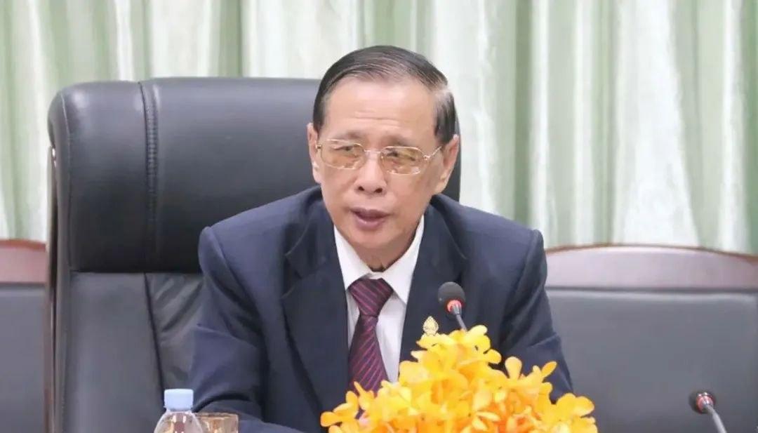 លោក សុខ ឥសាន បង្ហាញគំនិតជ្រៅជ្រះពីស្ថានភាពកម្ពុជា និងពិភពលោក