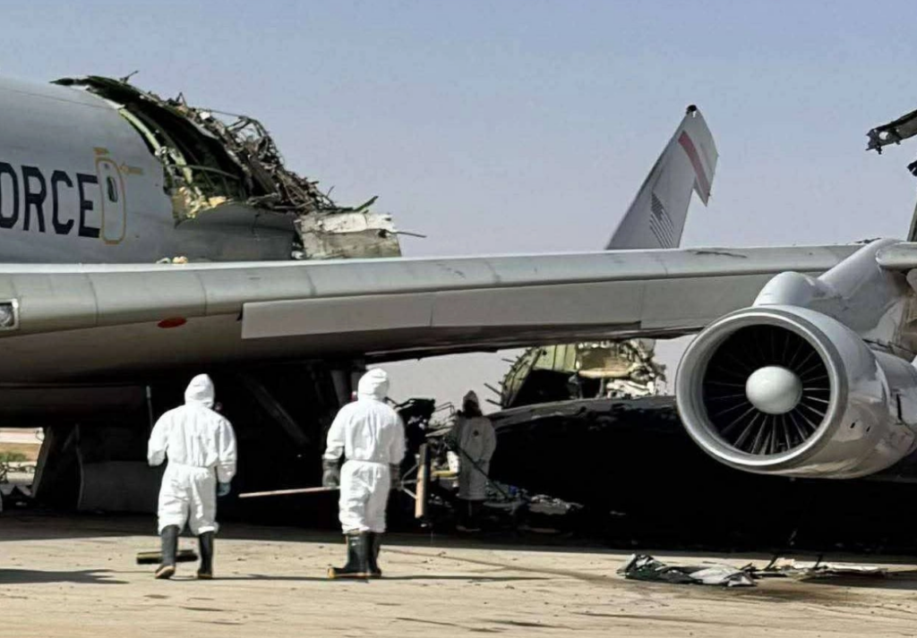 រូបភាពថ្មីបង្ហាញយន្តហោះ E-3 Sentry តម្លៃ ៥០០លានដុល្លារ របស់អាមេរិក ត្រូវបំផ្លាញដោយអ៊ីរ៉ង់