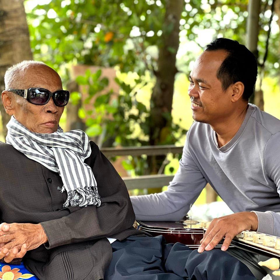 គង់ បុរាណ ខឹងសម្បារ ប្រតិកម្មខ្លាំង បន្ទាប់ពីតួអង្គថៃតែងខ្លួនជាព្រឹទ្ធាចារ្យ គង់ ណៃ ហើយប្រមាថមើលងាយ