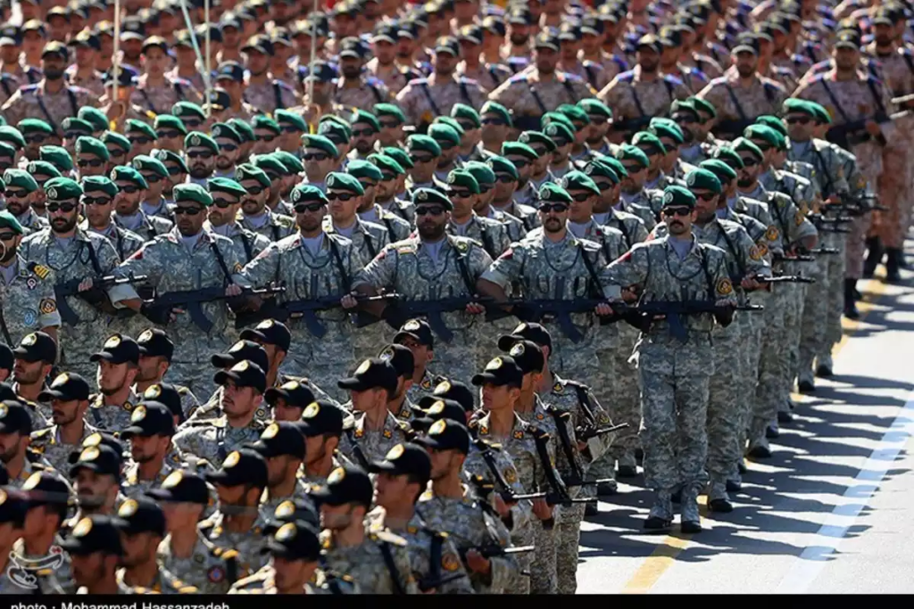 អ៊ីរ៉ង់គំរាមស្វាគមន៍ទ័ពអាមេរិក ដោយត្រៀមវាយប្រហារទណ្ឌកម្មធ្ងន់ធ្ងរ