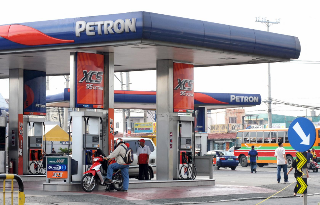 ហ្វីលីពីនប្រើវិធានការសម្ងាត់៖ បុគ្គលិករដ្ឋធ្វើការត្រឹម៤ថ្ងៃក្នុង១សប្តាហ៍ ដើម្បីប្រយុទ្ធនឹងវិបត្តិប្រេងឡើងថ្លៃ