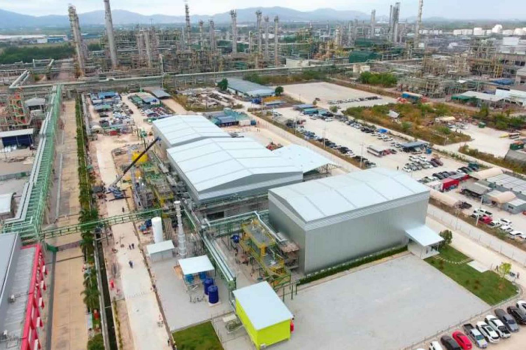 ជម្លោះមជ្ឈិមបូព៌ារំខានខ្សែផលិតកម្មថៃ ក្រុមហ៊ុនធំៗផ្អាកប្រតិបត្តិការ