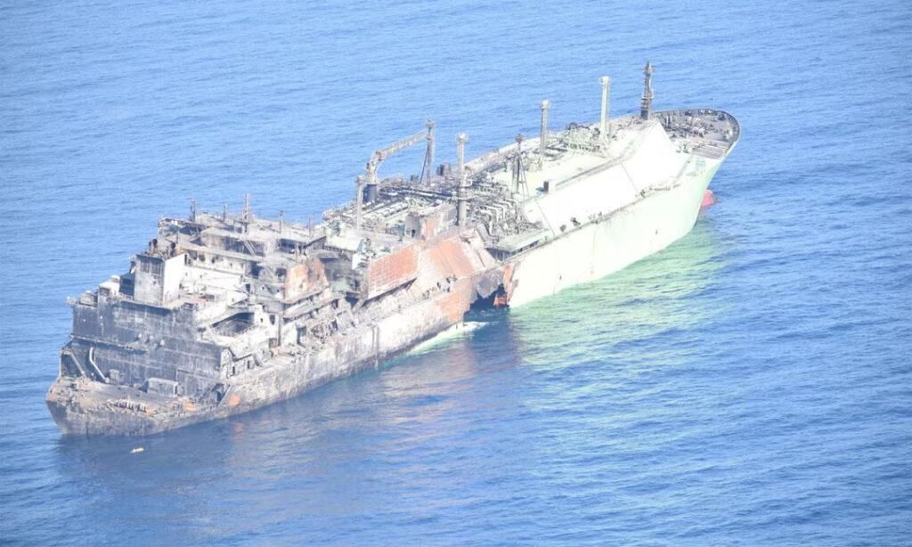 គ្រោះថ្នាក់ធ្ងន់ធ្ងរ! កប៉ាល់ប្រេងរុស្ស៊ីរសាត់អណ្តែតកណ្តាលសមុទ្រ គំរាមកំហែងបរិស្ថានទាំងតំបន់