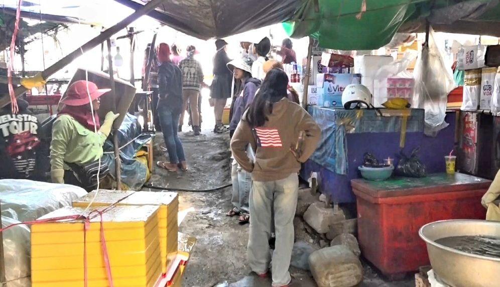 អាជីវករផ្សារក្តាមកែបស្នើរួមគ្នារៀបចំសណ្តាប់ធ្នាប់ ដើម្បីទាក់ទាញទេសចរ