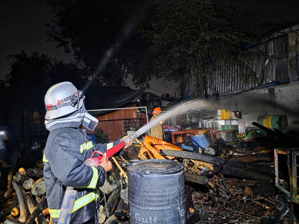 អគ្គិភ័យឆេះរោងចម្រាញ់ប្រេងខ្មៅខណ្ឌឬស្សីកែវ ខូចខាតសម្ភារៈរាប់លានរៀល