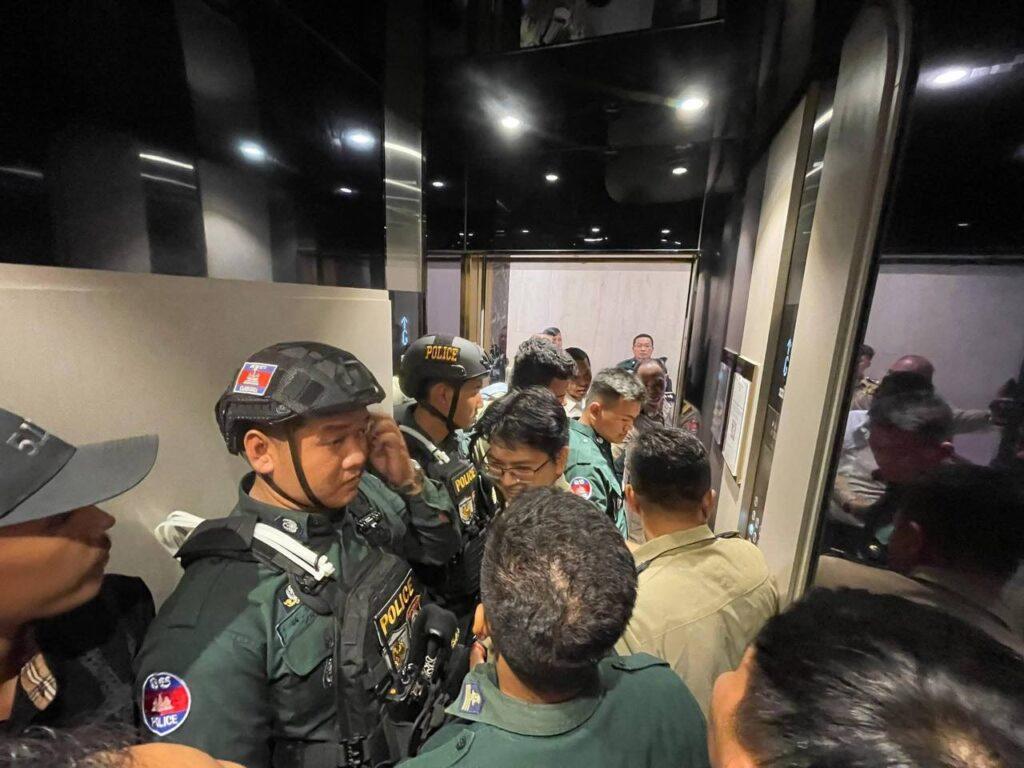 ចុះបង្ក្រាបទីតាំង Scams Online នៅបឹងកេងកង ឃាត់ខ្លួនជនសង្ស័យ ៦៥ នាក់