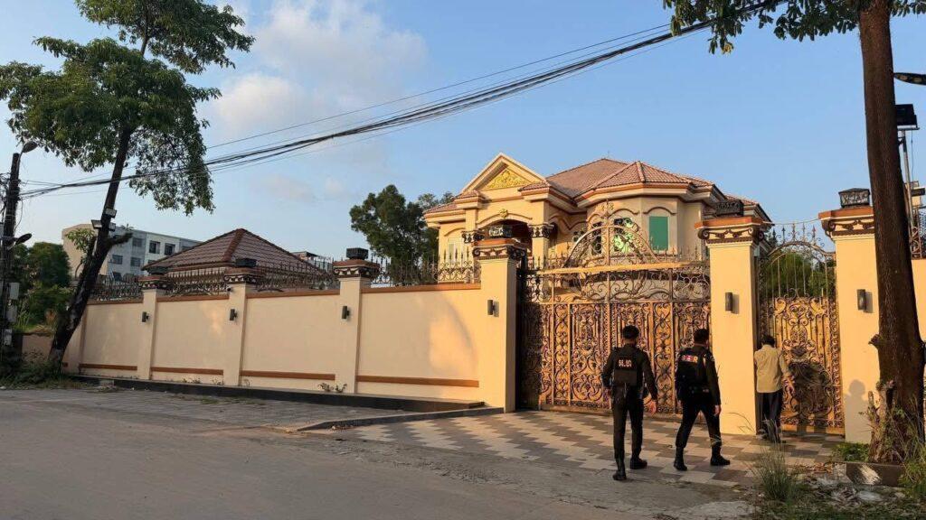 ចាប់ខ្លួនជនបរទេស ២០ នាក់នៅទីតាំងឆបោកអនឡាញក្នុងព្រះសីហនុ