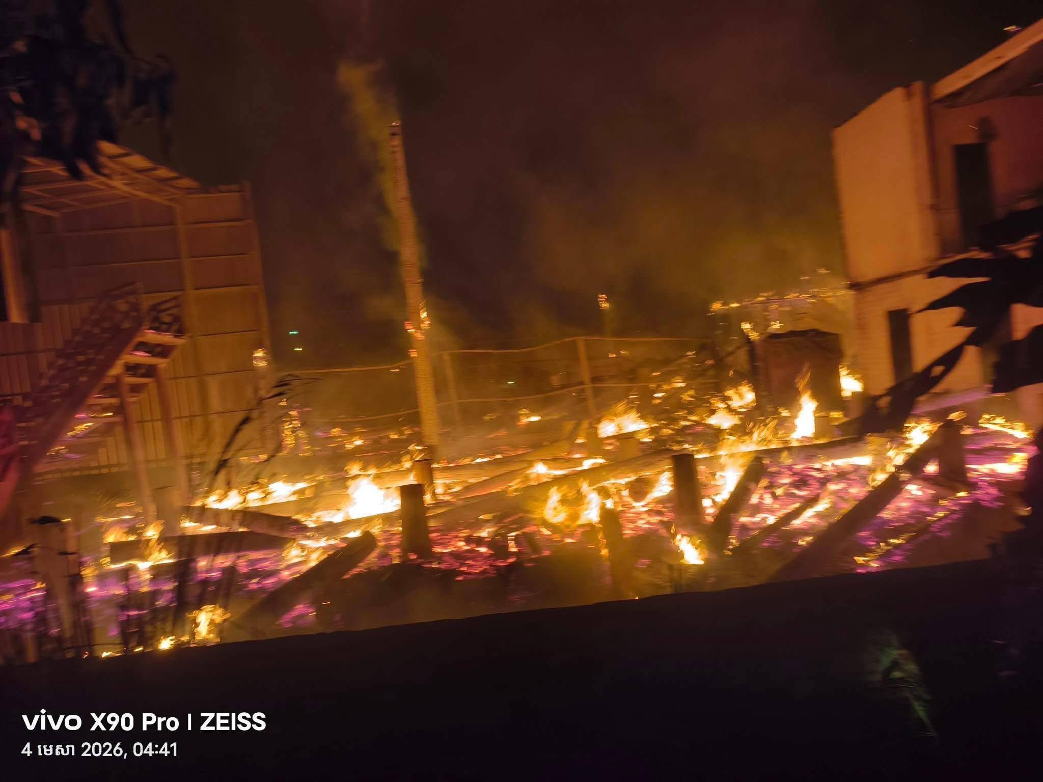 អគ្គិភ័យឆាបឆេះផ្ទះប្រជាពលរដ្ឋជិត ១០ខ្នងនៅស្រុកក្រូចឆ្មារ ខេត្តត្បូងឃ្មុំ