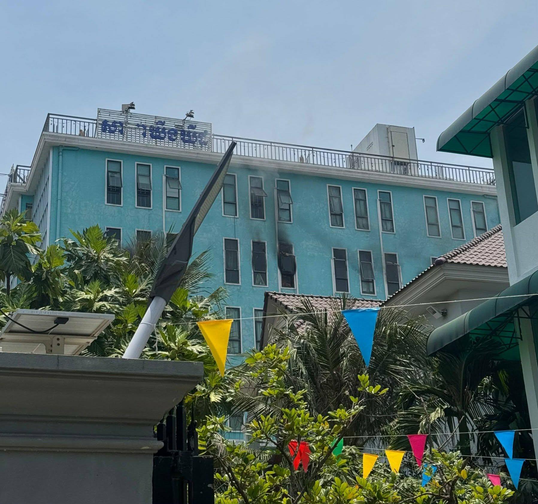 ភ្លើងឆេះសាលារៀនឯកជនឃីងឃីដ ខូចខាត៣បន្ទប់ សិស្សត្រូវជម្លៀសចេញទាន់ពេល