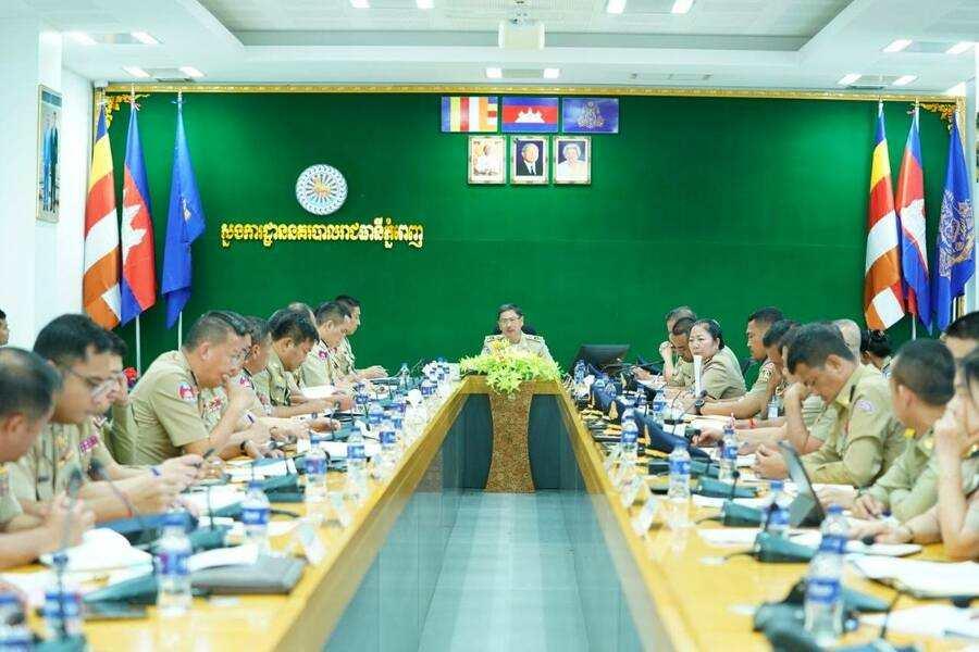 ស្នងការនគរបាលភ្នំពេញដាក់បទបញ្ជាពង្រឹងសន្តិសុខសម្រាប់បុណ្យចូលឆ្នាំថ្មី