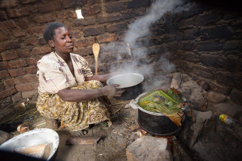 UNDP ព្រមាន៖ សង្គ្រាមអ៊ីរ៉ង់អាចធ្វើឲ្យមនុស្សជាង៣២លាននាក់ធ្លាក់ក្នុងភាពក្រីក្រ