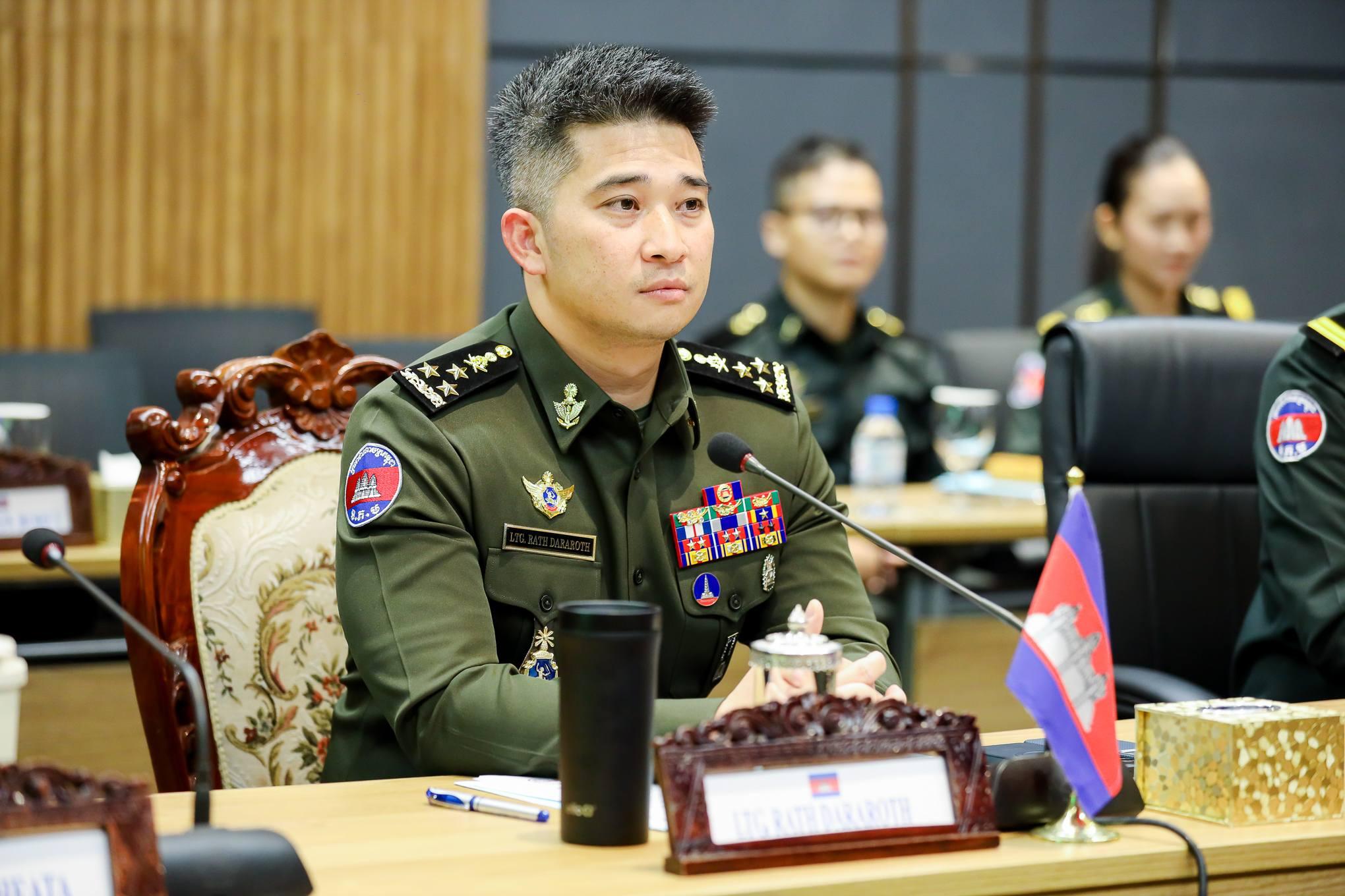 កម្ពុជា-សហរដ្ឋអាមេរិក ពង្រឹងសហប្រតិបត្តិការយោធា ក្នុងជំនួបរវាងរដ្ឋលេខាធិការក្រសួងការពារជាតិ និងអនុពន្ធយោធាអាមេរិក