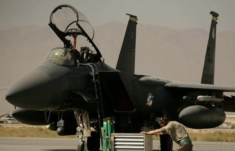 អាមេរិកបាត់បង់យន្តហោះចម្បាំងពីរគ្រឿងក្នុងមួយថ្ងៃ នៅអ៊ីរ៉ង់ – ជាលើកដំបូងក្នុងប្រវត្តិសាស្រ្ត