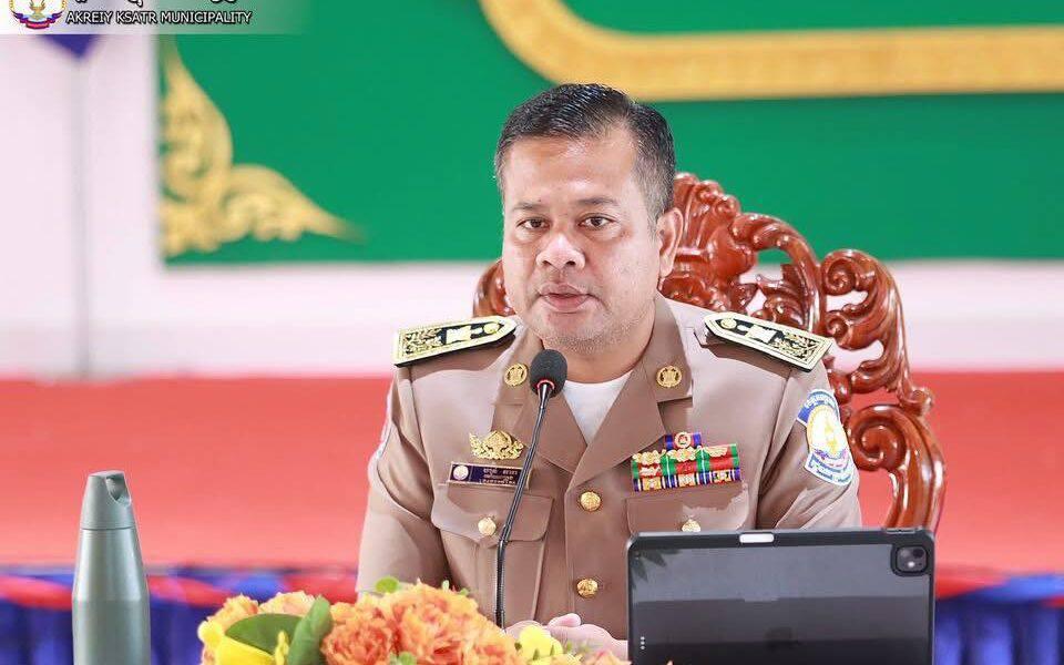 អាជ្ញាធរក្រុងអរិយក្សត្របង្ខំផ្អាកសំណង់ខុសច្បាប់ ដោយរកឃើញគ្មានលិខិតសាងសង់ណាមួយ