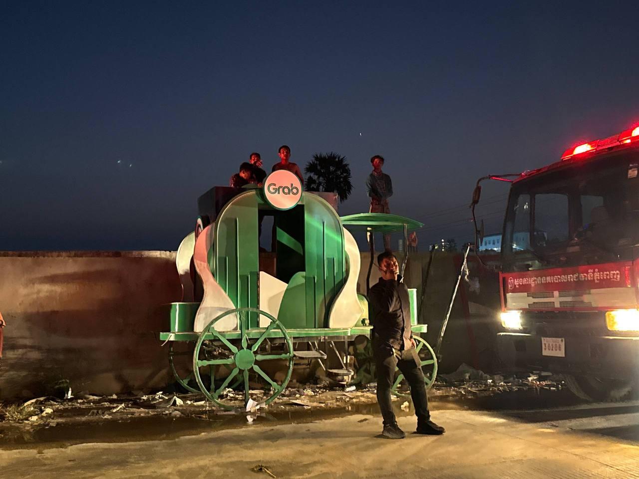 ភ្លើងឆេះឃ្លាំង ៣ កន្លែងជាប់ៗគ្នានៅភ្នំពេញ សង្ស័យមកពីចរន្តអគ្គិសនីខូច