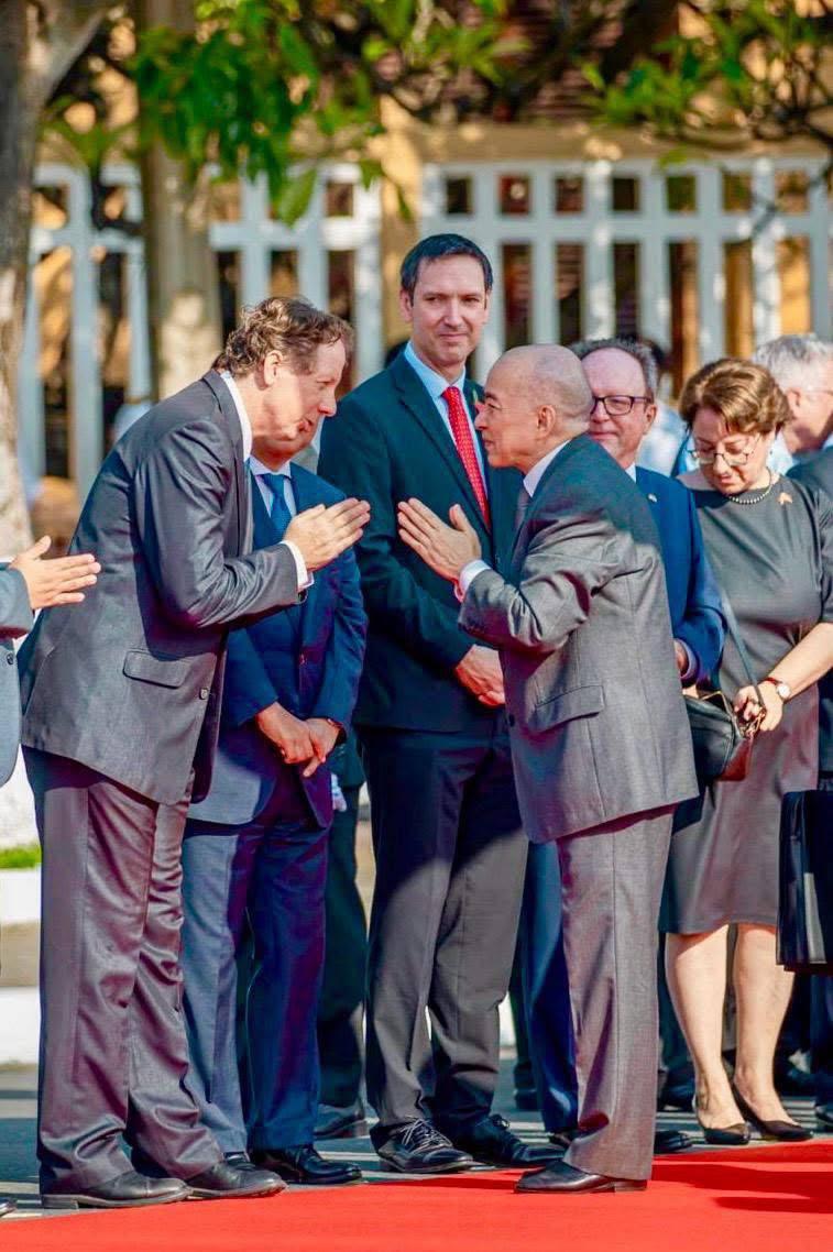 សហភាពអឺរ៉ុបថ្វាយព្រះសព្ទសាធុការពរជ័យជូនព្រះមហាក្សត្រ សូមព្រះអង្គឆាប់បានសះស្បើយ