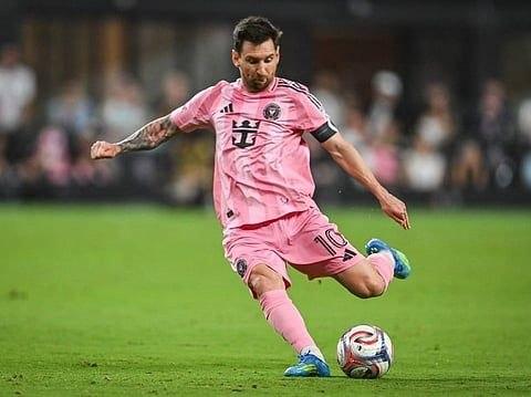 លីអូនែល ម៉េស៊ី ទិញក្លឹប Cornella នៅអេស្ប៉ាញ ពេលរង់ចាំត្រឡប់ទៅ Barcelona វិញ