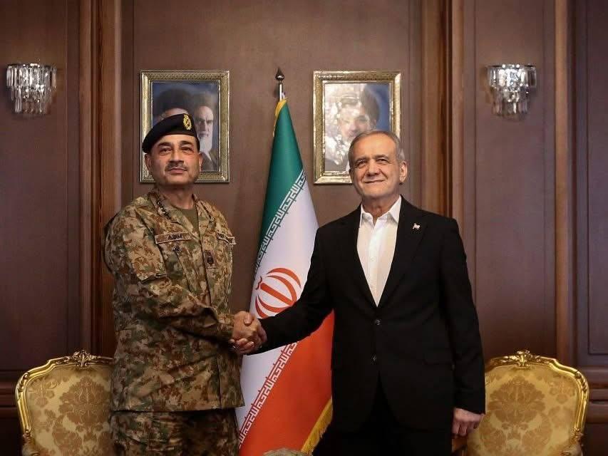 អ៊ីរ៉ង់ជួបសេនាធិការប៉ាគីស្ថាន ខណៈតំបន់មជ្ឈិមបូព៌ាមានសញ្ញាសន្តិភាព