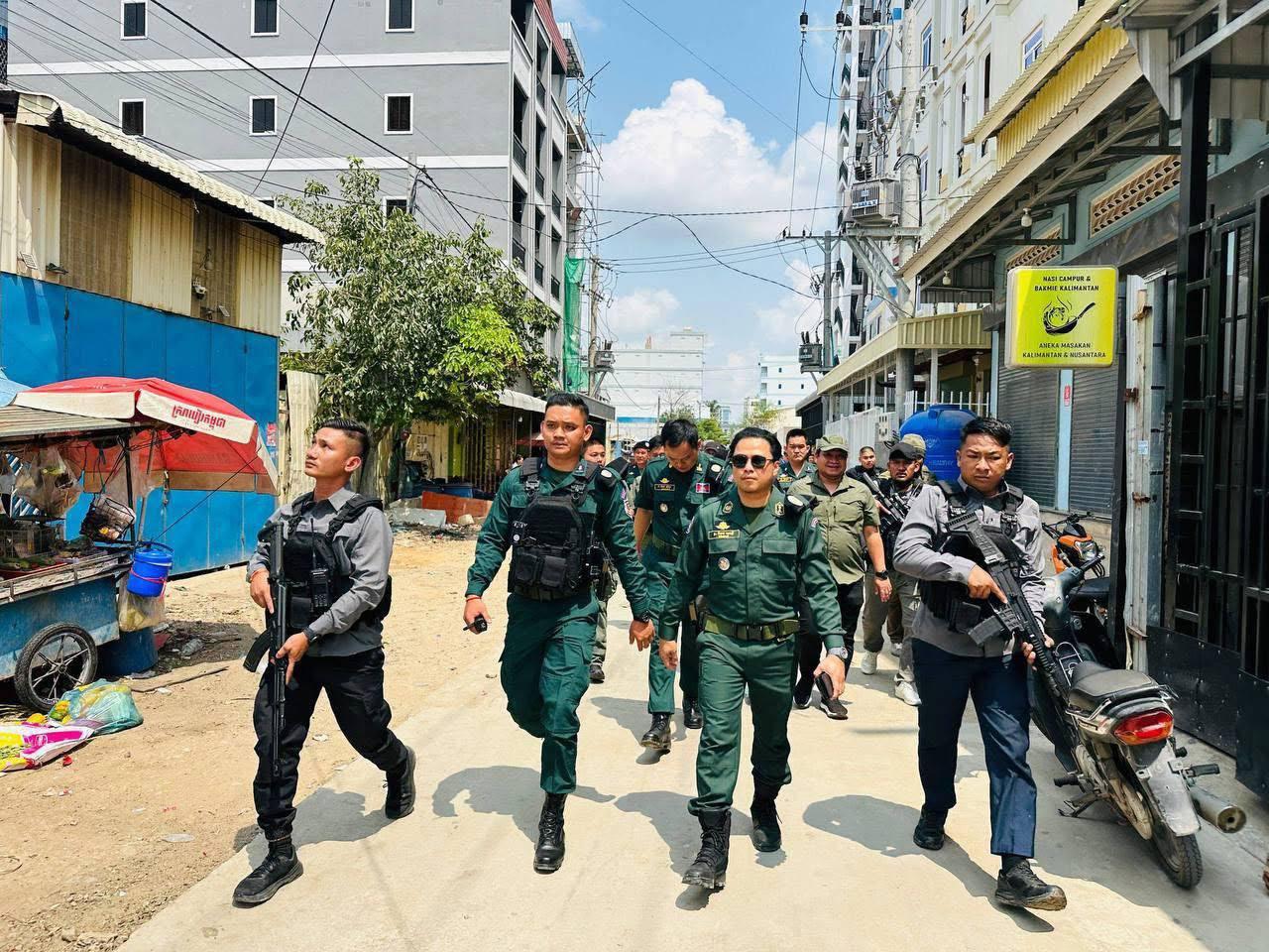 ផ្ទុះគ្រាប់អាវុធនៅប៉ោយប៉ែត! នគរបាលជាតិចាប់ខ្លួនជនបរទេសជាង៣០០នាក់ក្នុងប្រតិបត្តិការបង្ក្រាប Online Scams