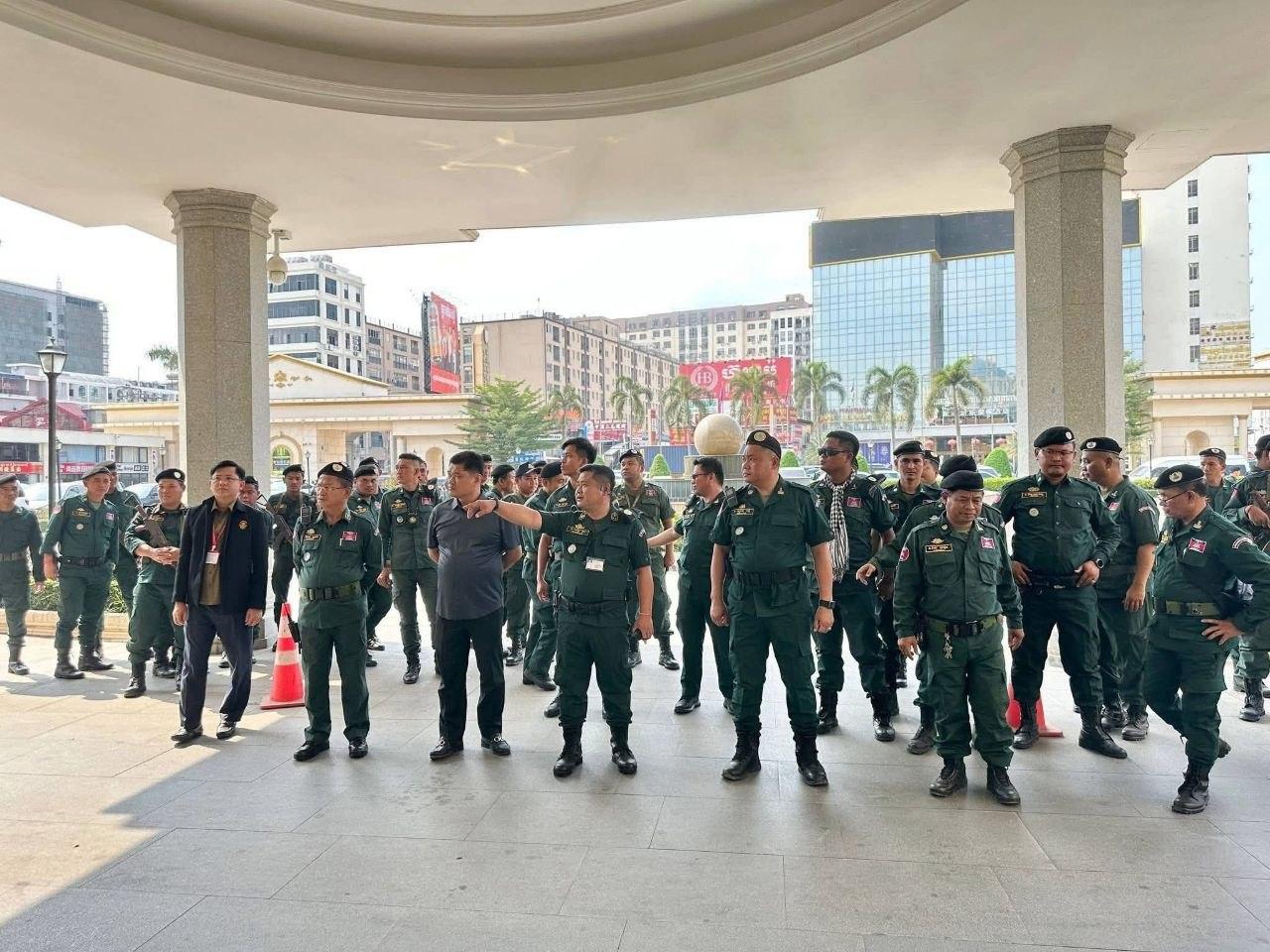 រដ្ឋបាលស្វាយរៀងបង្ក្រាបសំបុកឆបោកអនឡាញនៅកាស៊ីណូ ឃាត់ខ្លួន២៣នាក់